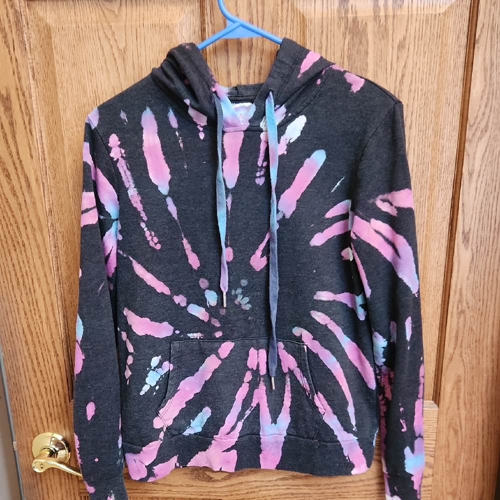 No Boundaries Tie-Dye hoodie - Pink and Blue